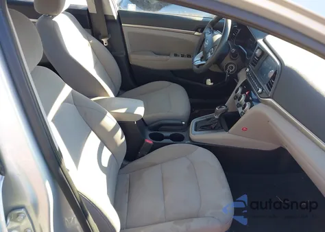 2019 Hyundai Elantra Sel z USA, uszkodzony, nr VIN 5NPD84LF6KH413726